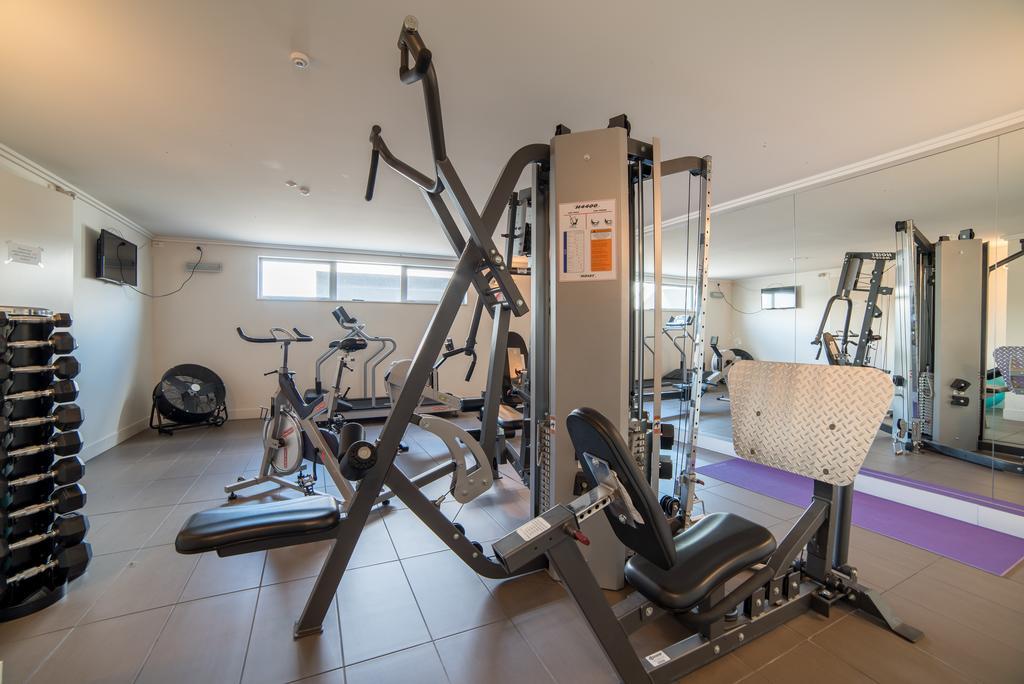 الشقق الفندقية Sacred Waters تاوبو المظهر الخارجي الصورة A typical gym